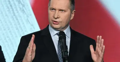 Czarnek: wyjście z UE wbrew interesom Polski, ale będziemy negować unijne absurdy